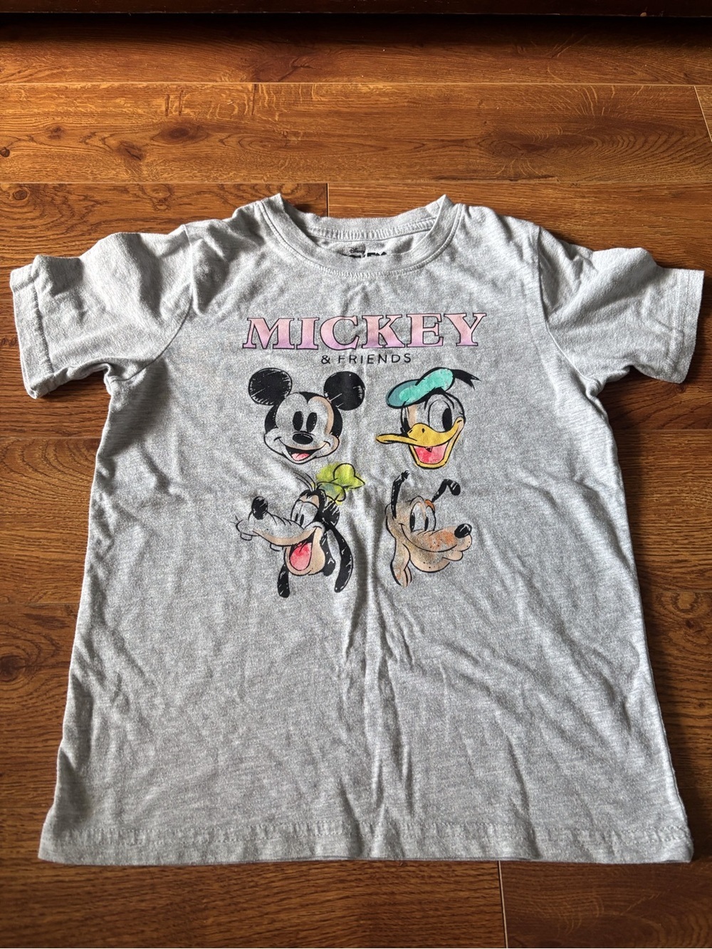 Disney Mickey & Friends Gray Kids Graphic short sleeve Tee in size 8